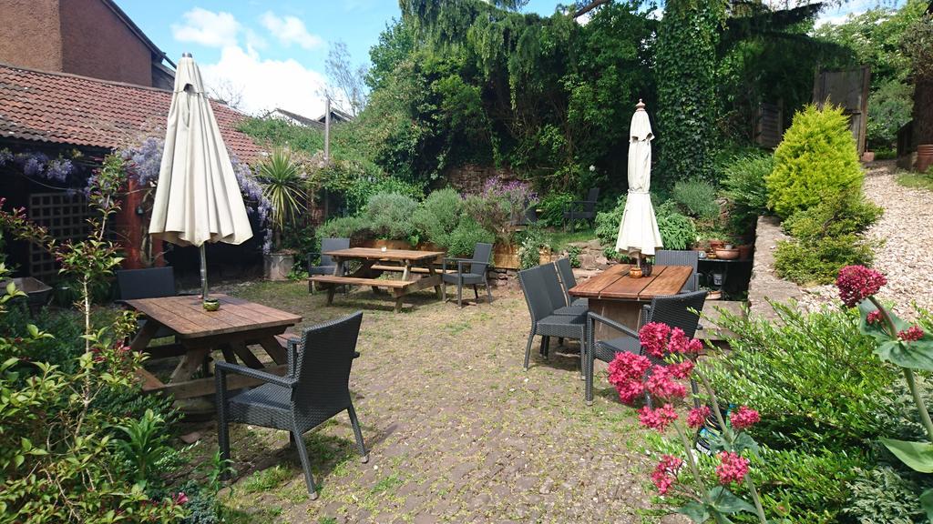 The Lamb Inn Crediton Eksteriør billede