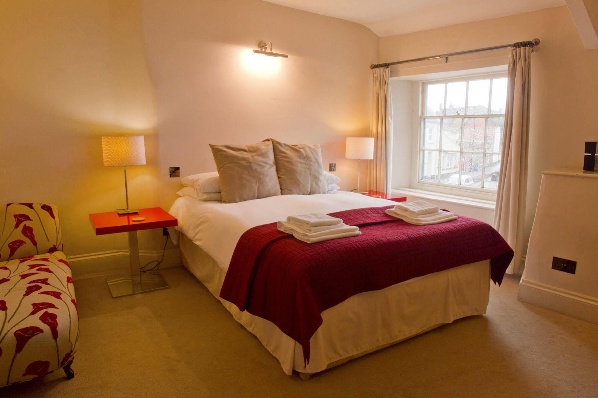 The Lamb Inn Crediton Eksteriør billede